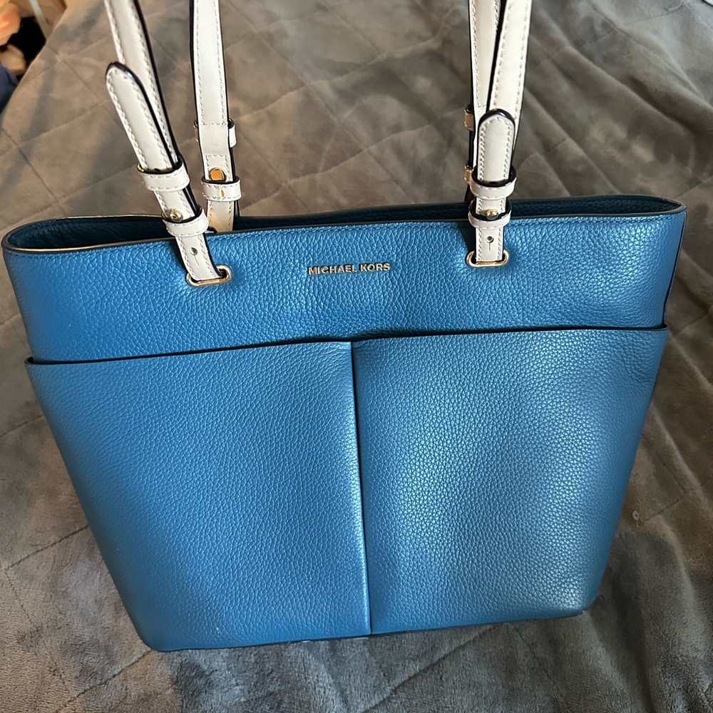 Michael Kors blue tote